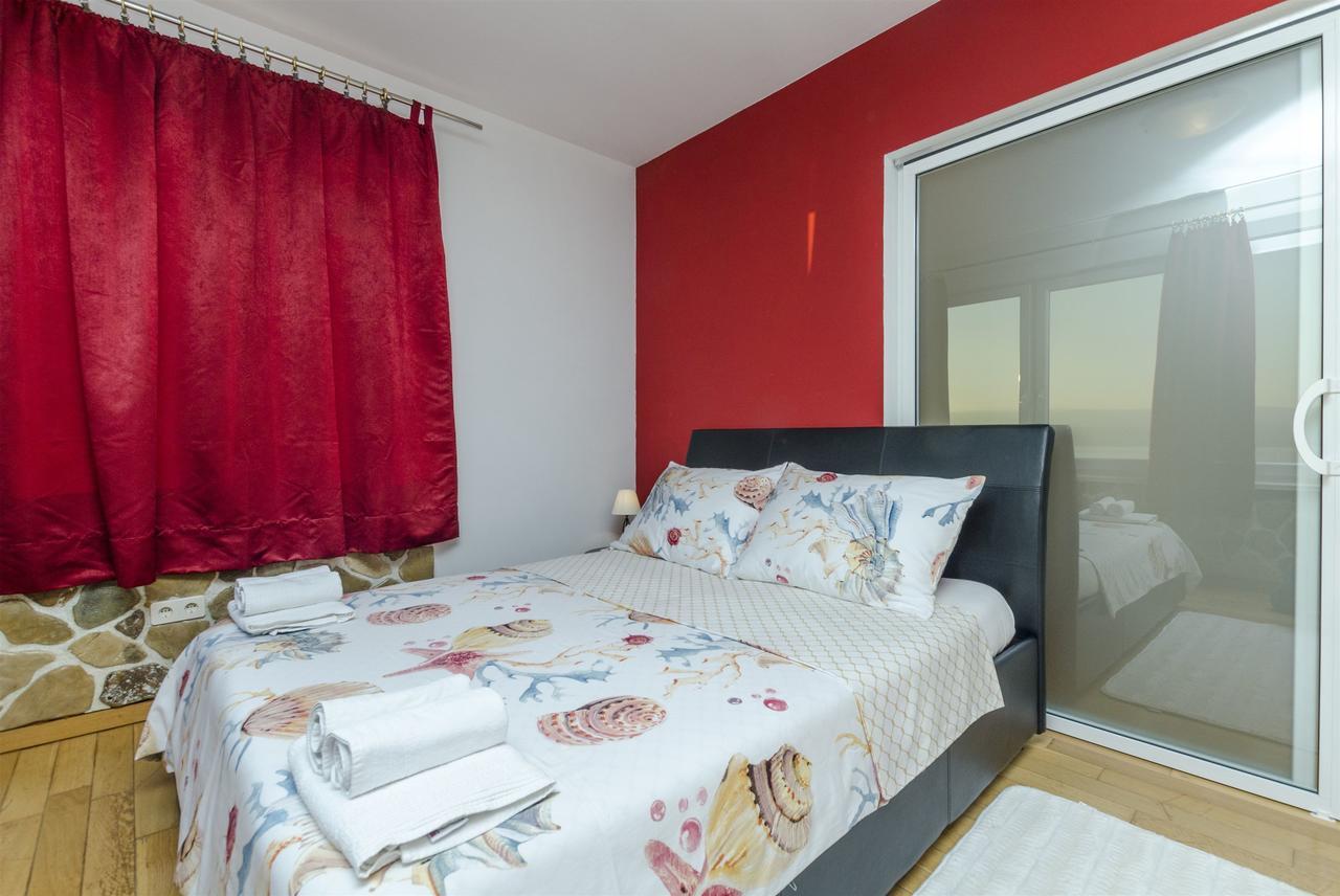 Apartments Bluesun Omis Luaran gambar