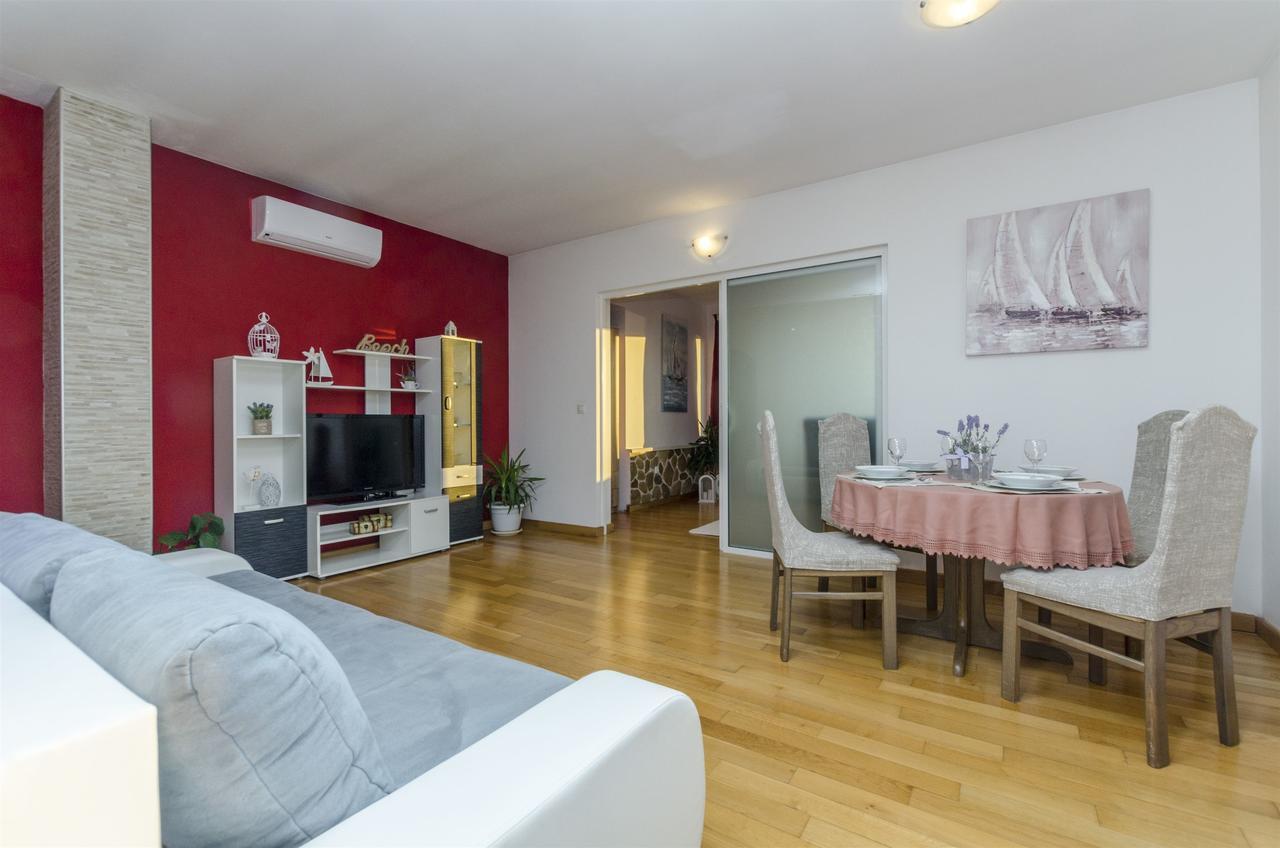 Apartments Bluesun Omis Luaran gambar